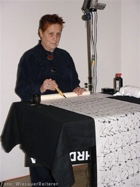 zeichenperformance Lore Heuermann