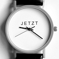 Armbanduhr JETZT, Design Leo Zogmayer